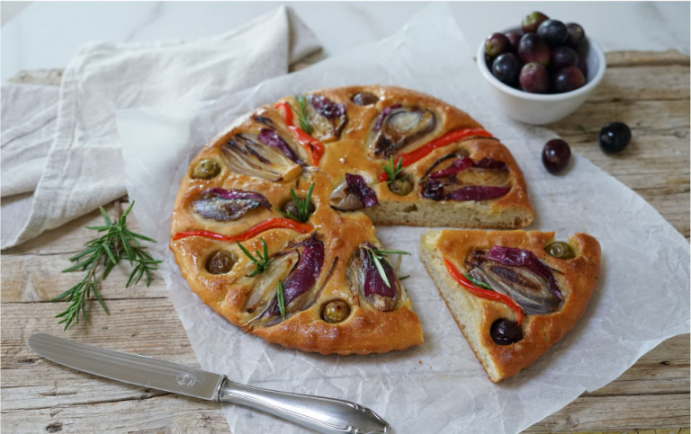 focaccia-peperoni-cipolle_960x904.jpg